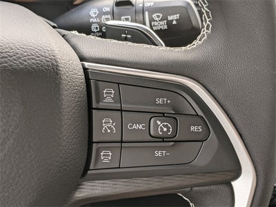 2025 Jeep Grand Cherokee GRAND CHEROKEE LAREDO 4X2