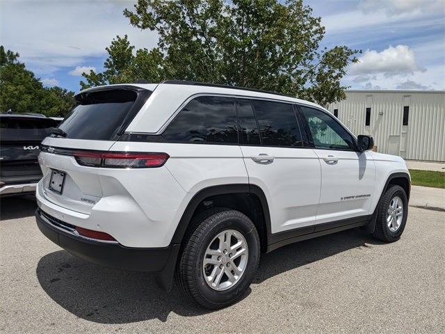 2025 Jeep Grand Cherokee GRAND CHEROKEE LAREDO 4X2