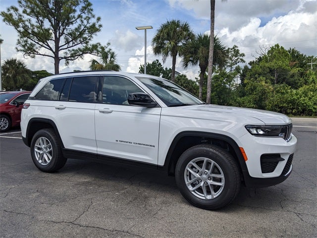 2025 Jeep Grand Cherokee GRAND CHEROKEE LAREDO X 4X2