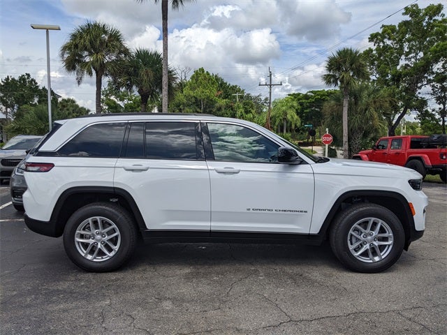 2025 Jeep Grand Cherokee GRAND CHEROKEE LAREDO X 4X2