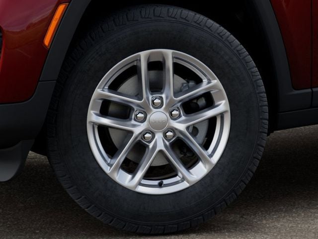 2026 Jeep Grand Cherokee GRAND CHEROKEE LAREDO X 4X2