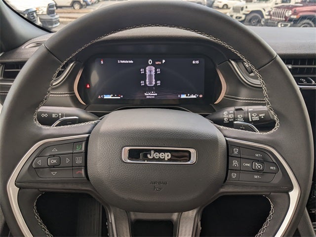 2025 Jeep Grand Cherokee Laredo X 4x2