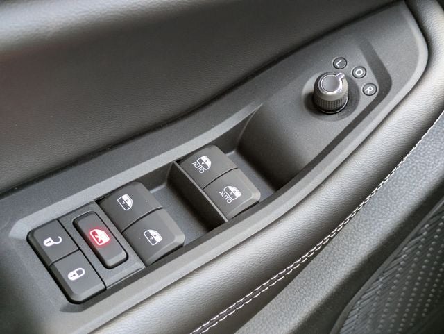 2026 Jeep Grand Cherokee GRAND CHEROKEE LAREDO X 4X2
