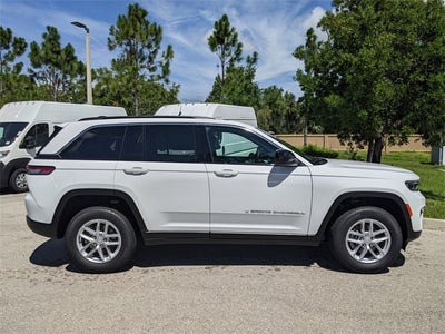 2025 Jeep Grand Cherokee GRAND CHEROKEE LAREDO X 4X2