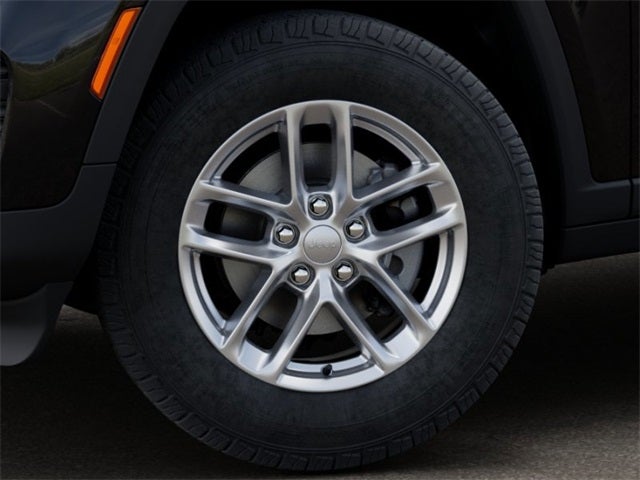 2025 Jeep Grand Cherokee GRAND CHEROKEE LAREDO X 4X2