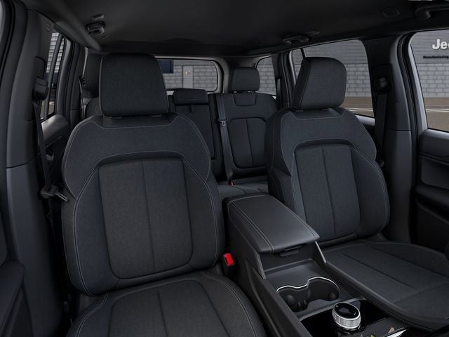 2026 Jeep Grand Cherokee GRAND CHEROKEE LAREDO 4X2