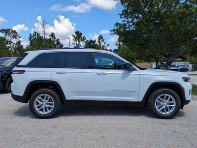 2026 Jeep Grand Cherokee GRAND CHEROKEE LAREDO X 4X2