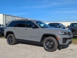 2027 Jeep Grand Cherokee Laredo Altitude