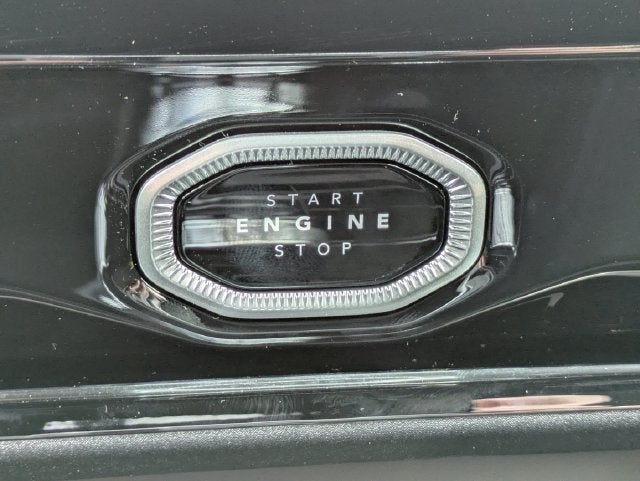 2027 Jeep Grand Cherokee GRAND CHEROKEE LAREDO ALTITUDE 4X2