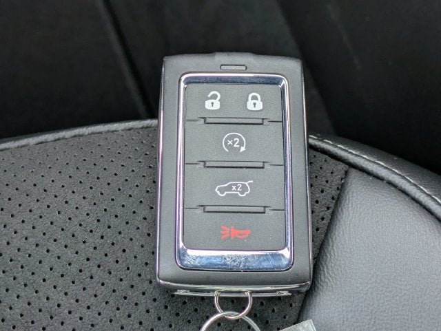 2027 Jeep Grand Cherokee GRAND CHEROKEE LAREDO ALTITUDE 4X2