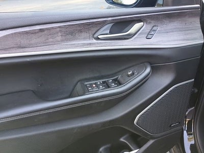 2022 Jeep Grand Cherokee Limited 4x2
