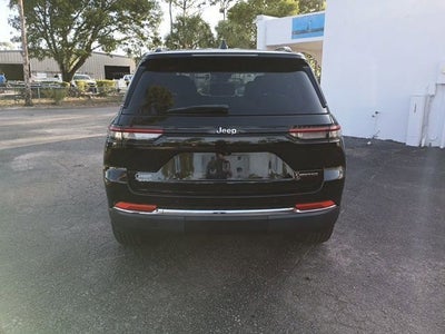 2022 Jeep Grand Cherokee Limited 4x2