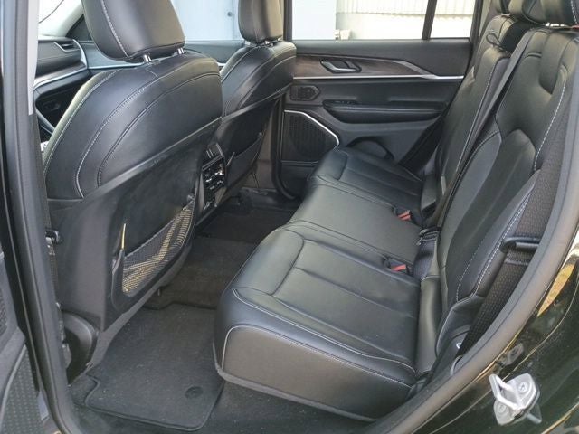 2022 Jeep Grand Cherokee Limited 4x2