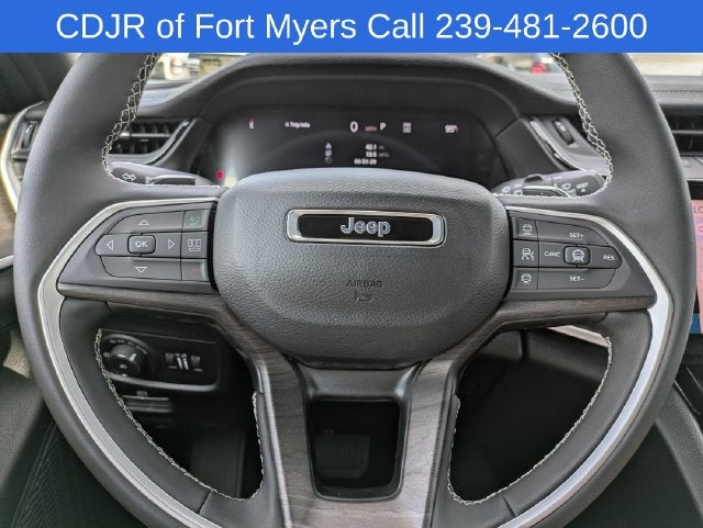 2027 Jeep Grand Cherokee GRAND CHEROKEE LIMITED 4X2