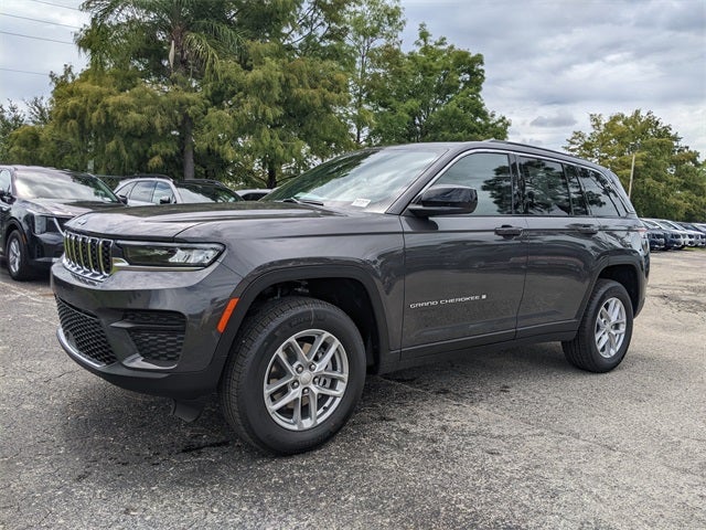 2025 Jeep Grand Cherokee GRAND CHEROKEE LAREDO X 4X4
