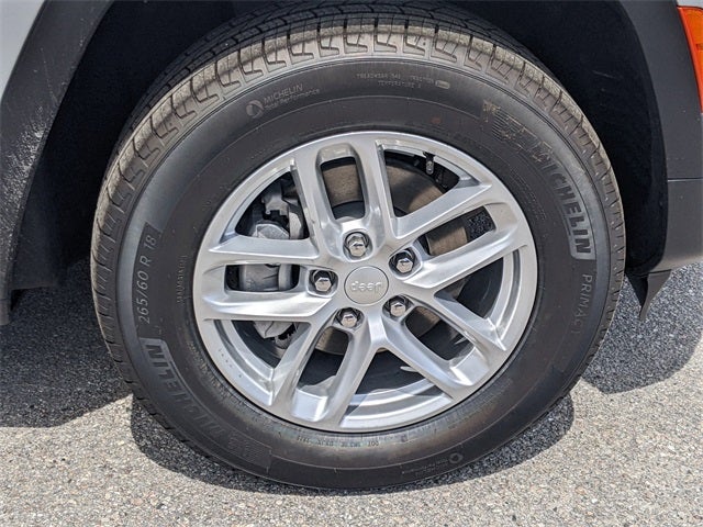 2025 Jeep Grand Cherokee GRAND CHEROKEE LAREDO X 4X4