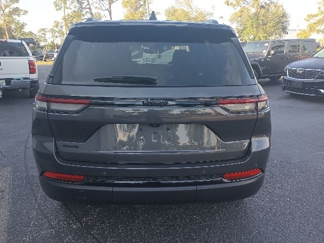 2022 Jeep Grand Cherokee Altitude 4x4