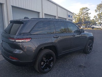 2022 Jeep Grand Cherokee Altitude 4x4
