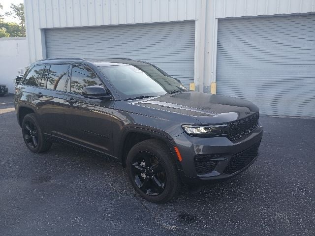 2022 Jeep Grand Cherokee Altitude 4x4