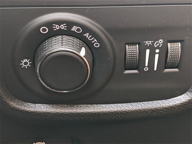 2025 Jeep Grand Cherokee Laredo 4x4