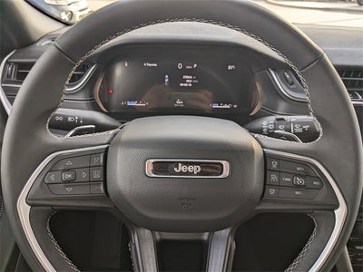 2025 Jeep Grand Cherokee Laredo 4x4
