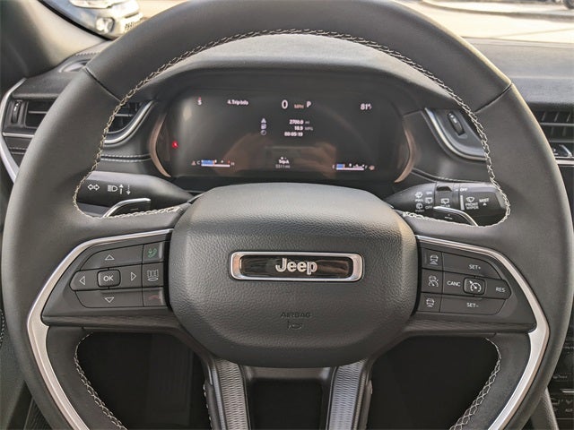2025 Jeep Grand Cherokee Laredo 4x4