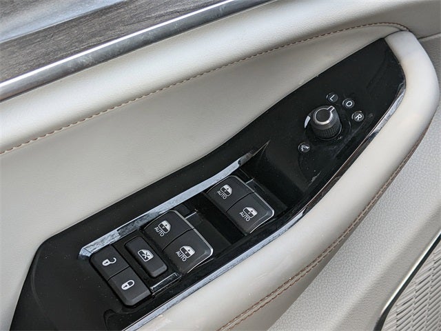 2023 Jeep Grand Cherokee Overland 4x4