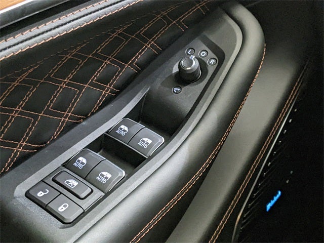 2025 Jeep Grand Cherokee GRAND CHEROKEE SUMMIT RESERVE 4X4