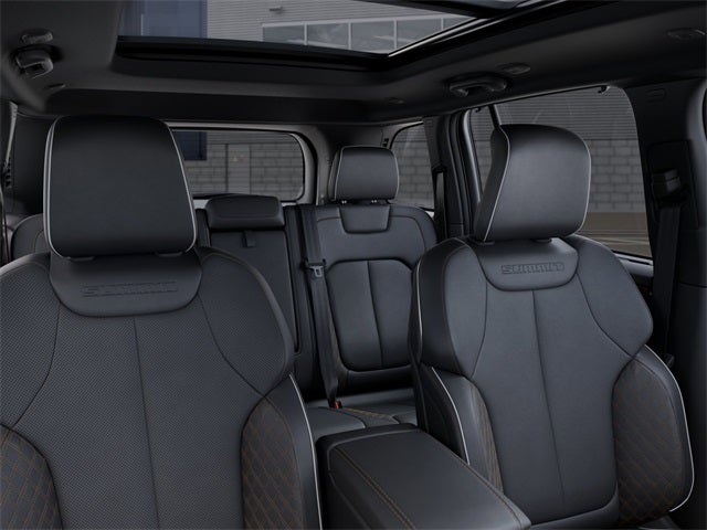 2025 Jeep Grand Cherokee GRAND CHEROKEE SUMMIT RESERVE 4X4