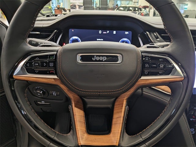 2025 Jeep Grand Cherokee GRAND CHEROKEE SUMMIT RESERVE 4X4