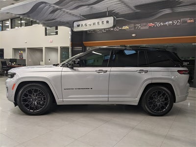 2025 Jeep Grand Cherokee GRAND CHEROKEE SUMMIT RESERVE 4X4