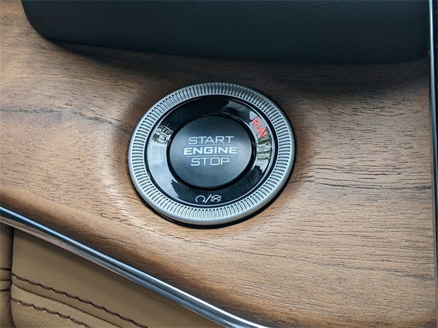 2025 Jeep Grand Cherokee GRAND CHEROKEE SUMMIT RESERVE 4X4