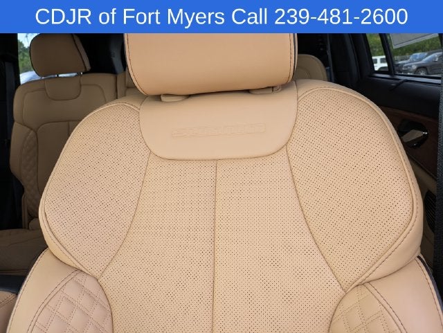 2027 Jeep Grand Cherokee GRAND CHEROKEE SUMMIT 4X4