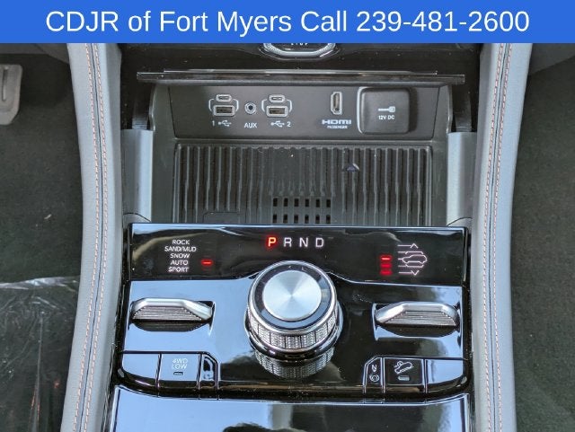 2027 Jeep Grand Cherokee GRAND CHEROKEE SUMMIT 4X4