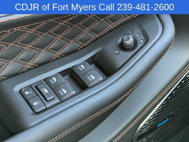 2027 Jeep Grand Cherokee GRAND CHEROKEE SUMMIT 4X4