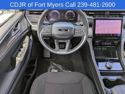 2027 Jeep Grand Cherokee GRAND CHEROKEE L LAREDO X 4X2