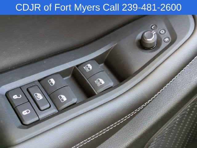 2027 Jeep Grand Cherokee GRAND CHEROKEE L LAREDO X 4X2