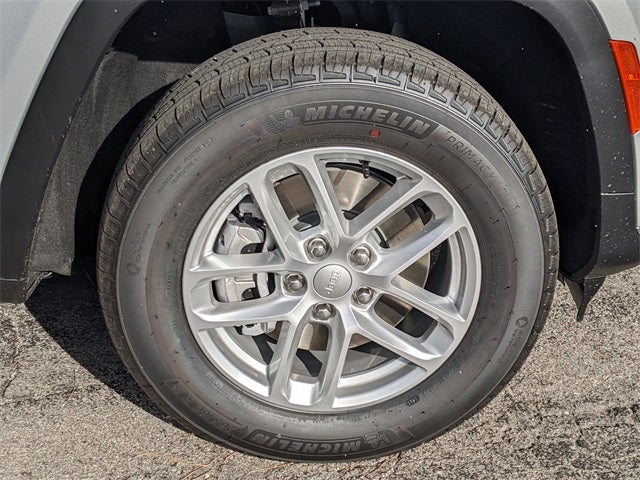 2025 Jeep Grand Cherokee GRAND CHEROKEE L LAREDO X 4X2