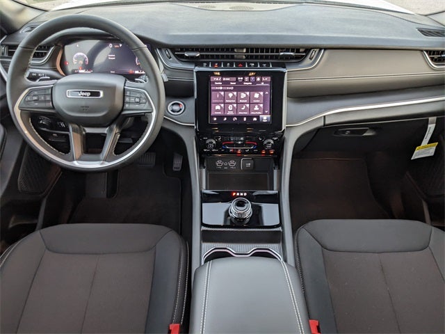 2025 Jeep Grand Cherokee GRAND CHEROKEE L LAREDO X 4X2