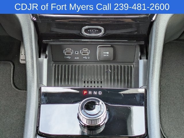 2027 Jeep Grand Cherokee GRAND CHEROKEE L LAREDO ALTITUDE 4X2