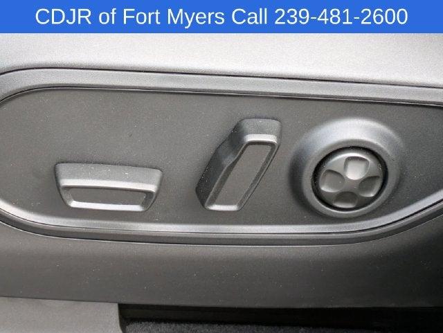 2027 Jeep Grand Cherokee GRAND CHEROKEE L LAREDO ALTITUDE 4X2