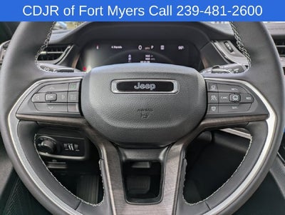 2027 Jeep Grand Cherokee GRAND CHEROKEE L LAREDO ALTITUDE 4X2