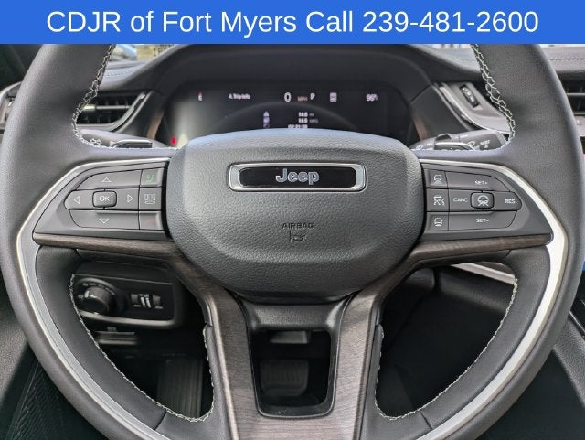 2027 Jeep Grand Cherokee GRAND CHEROKEE L LAREDO ALTITUDE 4X2