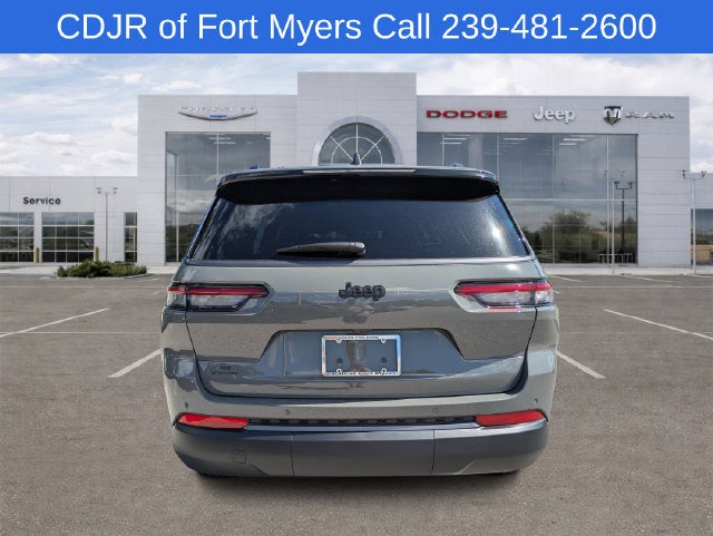 2027 Jeep Grand Cherokee GRAND CHEROKEE L LAREDO ALTITUDE 4X2