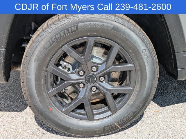 2027 Jeep Grand Cherokee GRAND CHEROKEE L LAREDO ALTITUDE 4X2