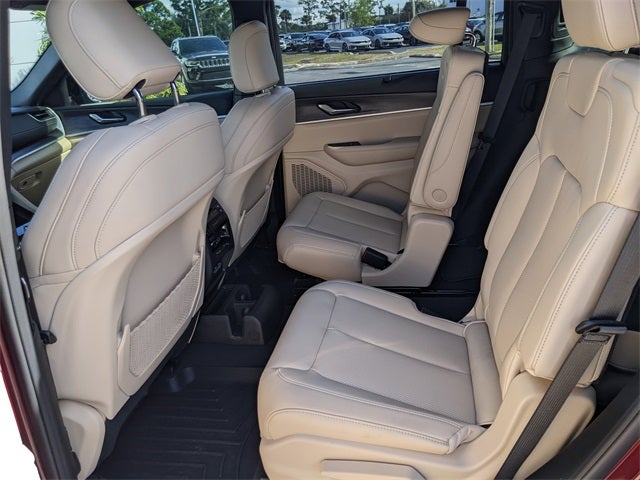 2025 Jeep Grand Cherokee L Limited 4x2