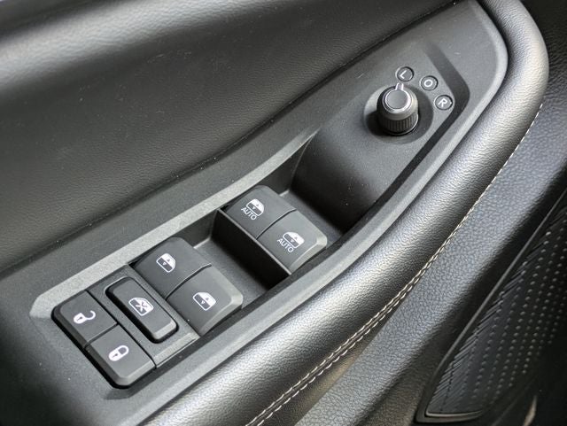 2024 Jeep Grand Cherokee L Laredo 4x4