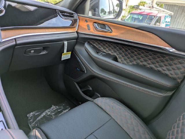2027 Jeep Grand Cherokee Summit