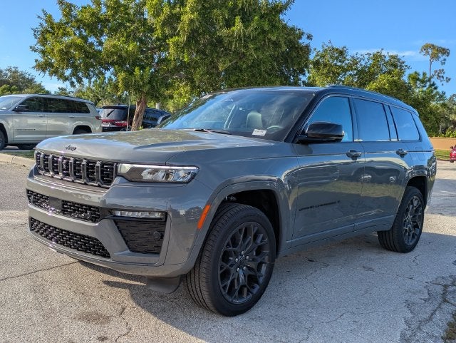 2027 Jeep Grand Cherokee Summit
