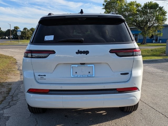2027 Jeep Grand Cherokee Summit